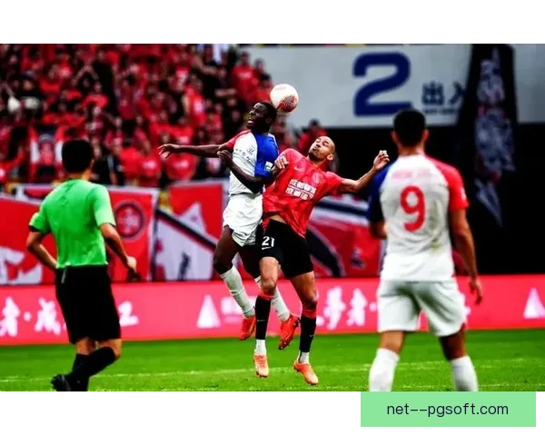 上海海港狂砍96球力压申花成功卫冕2024中超联赛冠军